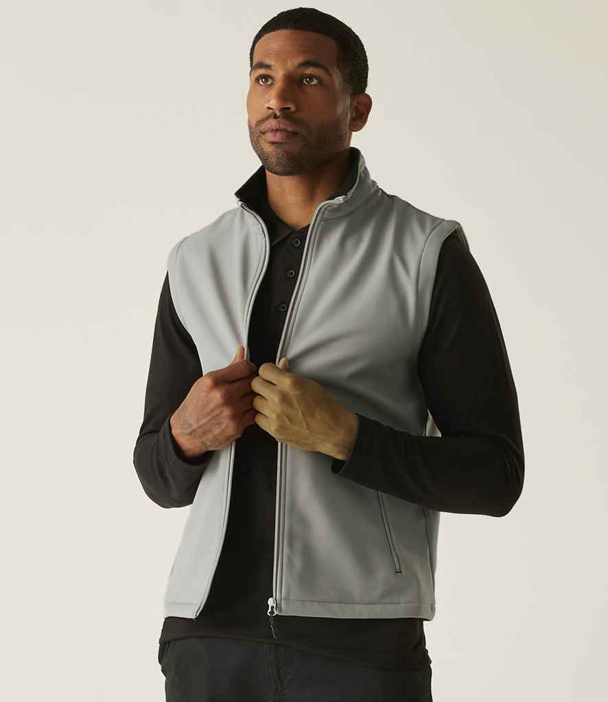 RG372 Mineral Grey/Black Model