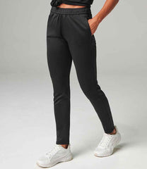 TL581 Black Model