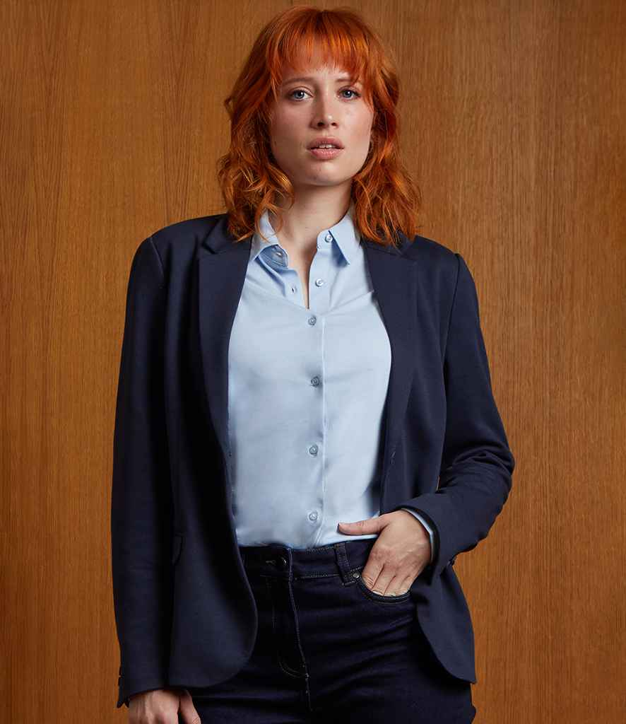 03170 Night Blue Model