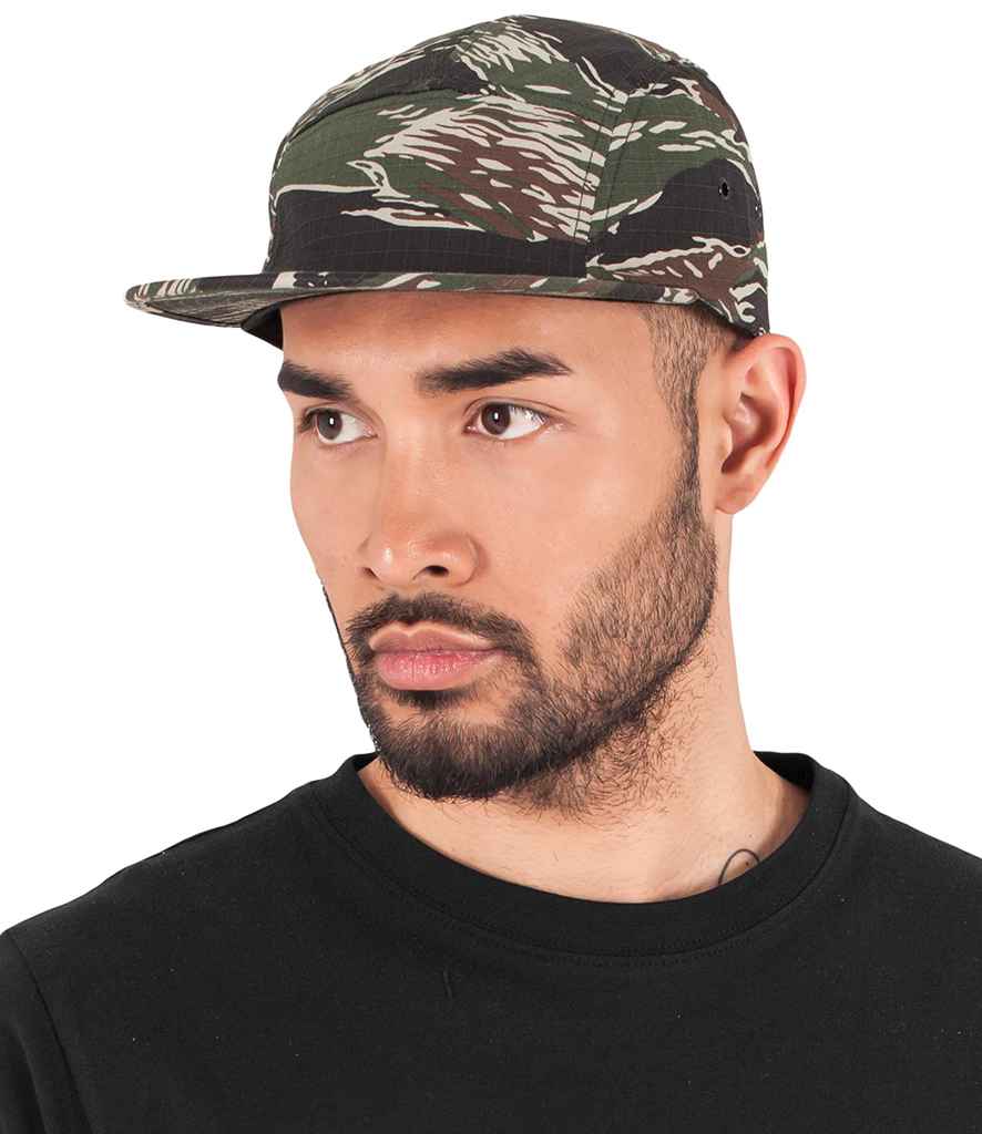 F7005 Camouflage Model