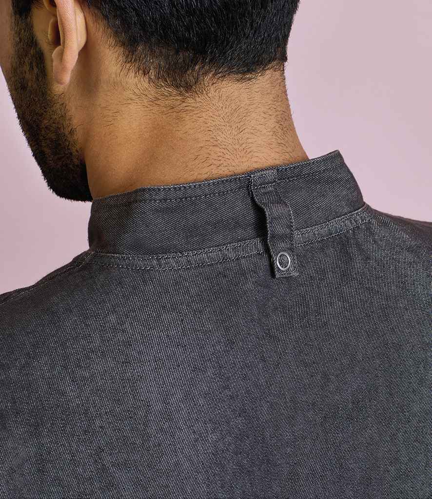 PR906 Black Denim Model